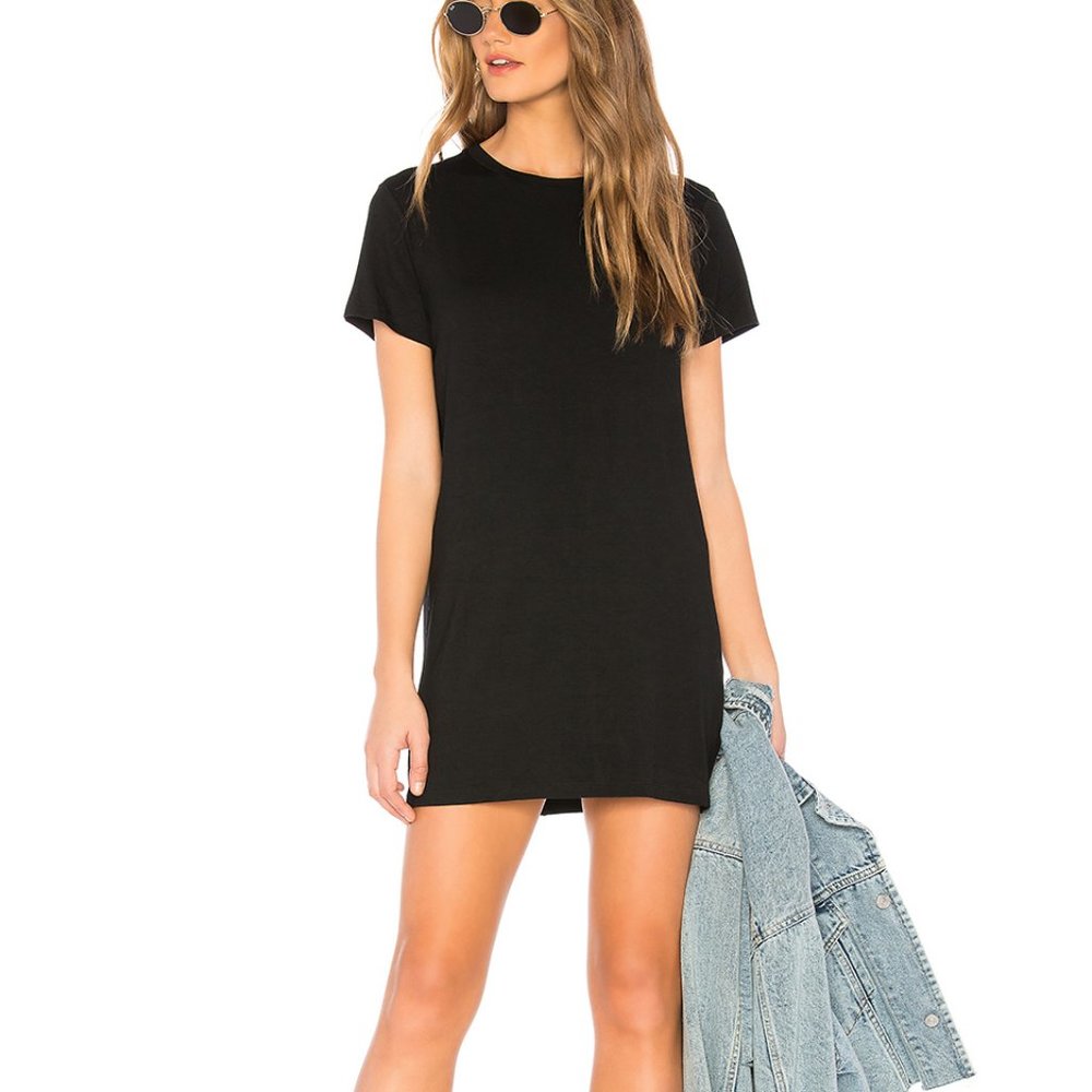 NEW superdown Ciara Tee Dress in Black